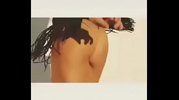 Torrie Wilson Booty Shake.