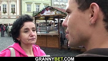 Hairy Pussy Granny Tourist Screwed On The Floor
