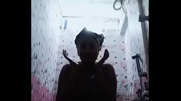 Swathi Naidu Sexy And Nude Bath Part-5