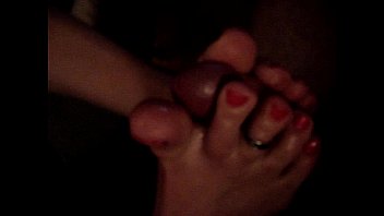 My Gf Giving Me A Footjob With Happy Ending..