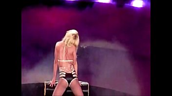 Britney Spears (shake That Ass)