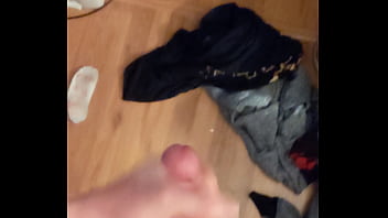 Intense Tribute Cumshot