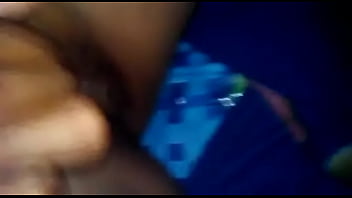 Rica Salvadoreña - masturbacion, tocandose - Video 3457038