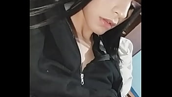 Lu Se Manosea En Camara Para Calentar A Desconocidos