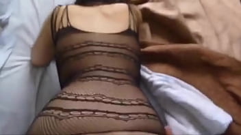 Metiéndole La Pinga A Esta Culona Mientras Mira Su Porno