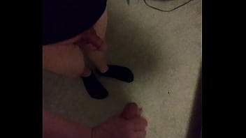 Felicity Gives A Handjob