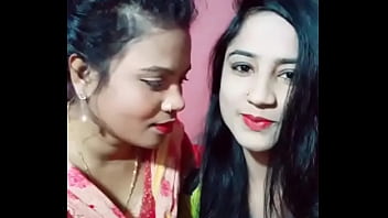Wife, Bangladeshi, Gay-kissing - Unknown - 2025 - Passionate - Experience - Video 3574441
