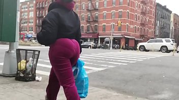 Round Booty Ebony Milf In Purple Sweats