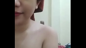 Beautiful Hot North Indian Hottie Exposing Her Milky Tits