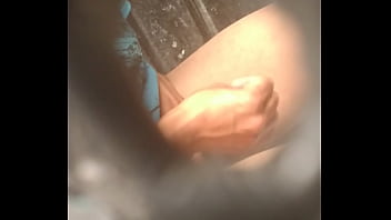 En El Baño Masturbándose