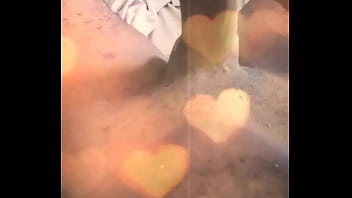 La Llamo Y No Viene, Y Me La Hago Yo