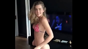 Bravo, Hermosa Mujer!!