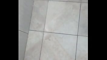 Lek Gozando Muito No Banheiro