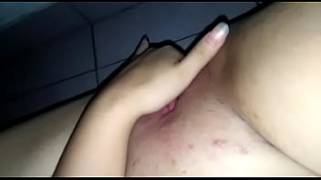 Se Masturba Hasta El Squirt