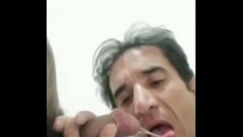 Te Gustaría Orinarte En Mi Boca...