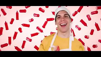 2 Homens E Uma Garota No Parque - Ketchup