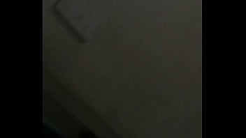 Quay lén anh trai tắm 2