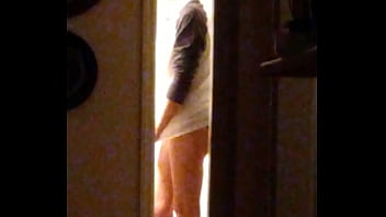 (real Mom) Caught A Good Glimpse