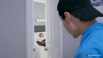 You_re Gonna Make Me A Really Happy Stepmom! - Alexis Fawx And Juan El Caballo Loco