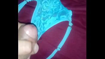 Paja Con Los Cucos De Mi Esposa