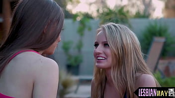 Beautiful Lesbians Spread Legs For Pussy Play