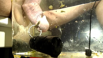 Estim Cumshot Under Water