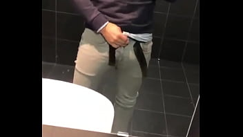 Joven Con Buena Verga