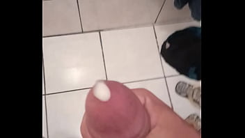 Tocando Uma Em Casa - masturbation, punheta, soloboy - Video 3538316