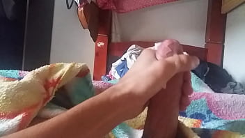 Novinho Batendo Punheta Gostoso - cumshot, cum, hot, cute, soloboy, gay-amateur - Video 3240379