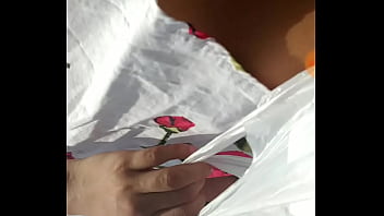 Bajo La Falda 1 Upskirt