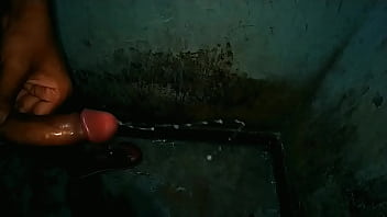 Slow-mo Male Masturbation Cum Shots