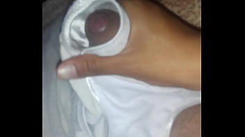 Me Masturban Con Calzonsito De Satin