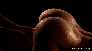 Teen Lesbians Kissing,spreading Pussy And Rubbing To Orgasm