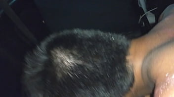 Sendo Chupado No Carro