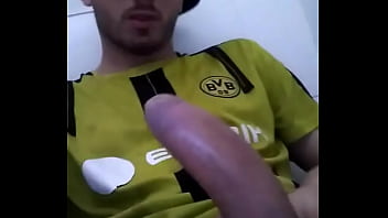 Hombre Hermoso Y Tatuado