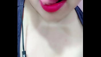 Suruchi Introducing Herself _ Showing Off Her Sexy Cleavage _ Big Boobs