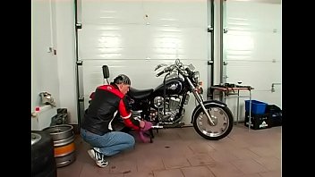 Heavenly Gina Killmer Flirts And Gets Licked