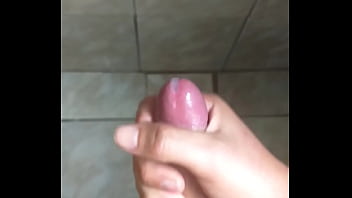 Gozando No Banho - gay, gozada, banho, novinho - Video 3403703