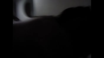 Lulú Disfruta De Un Single En El Hotel Granada