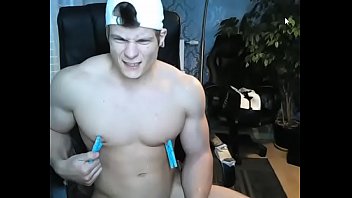 Bombadinho Batendo Uma