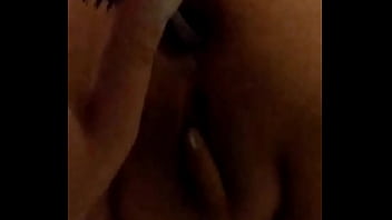 Doble Penetración Con Cepillo De Pelo