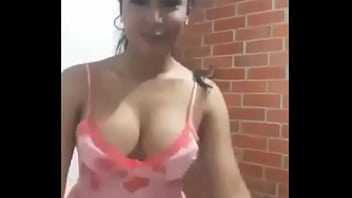 Latina Bunduda Rebolando
