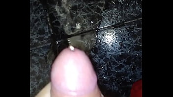 Pissing On The Floor - pissing, pee, piss, piss-on-the-floor - Video 3428550