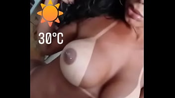 Elizabeth Mostrando Sua Marquinha