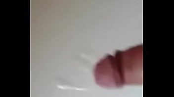 Bel Ragazzo Italiano Si Masturba