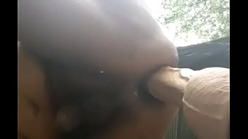 Jugueteando Al Aire Libre