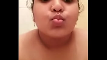 Desi Aunty Showing His Big Tits Mia Khalifa