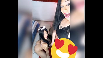 Luna Chupa Polla Camila