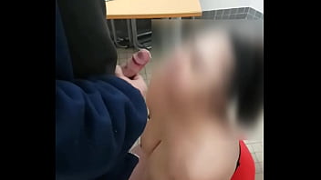 Ejac Faciale Ma Femme Se Fait Ejaculer Dessus Par Un Vieu Inconnu