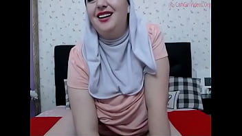 Hijab Girl Masterbating On Camera